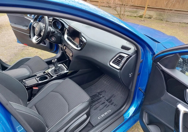 Kia Ceed cena 79900 przebieg: 22700, rok produkcji 2021 z Będzin małe 79